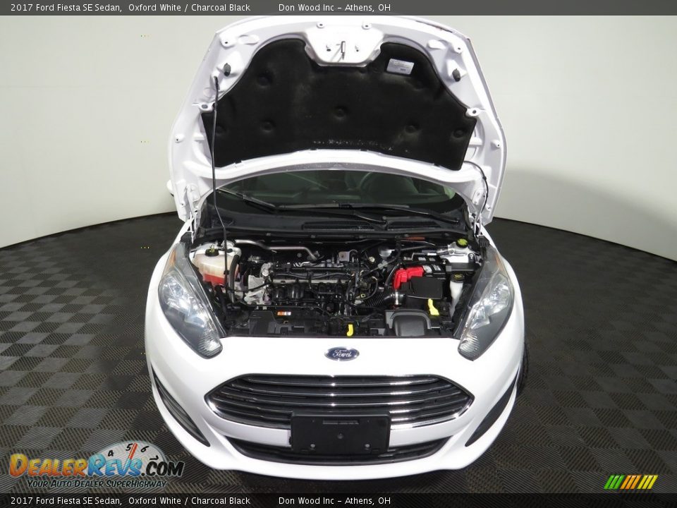 2017 Ford Fiesta SE Sedan Oxford White / Charcoal Black Photo #5