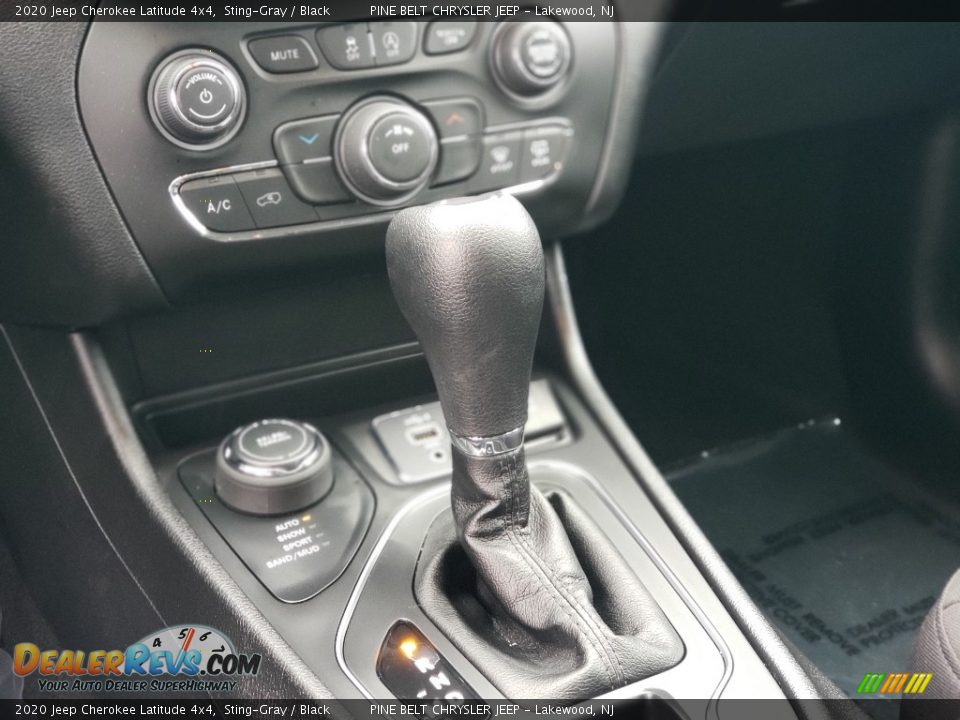 2020 Jeep Cherokee Latitude 4x4 Sting-Gray / Black Photo #13
