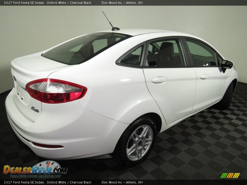 2017 Ford Fiesta SE Sedan Oxford White / Charcoal Black Photo #14