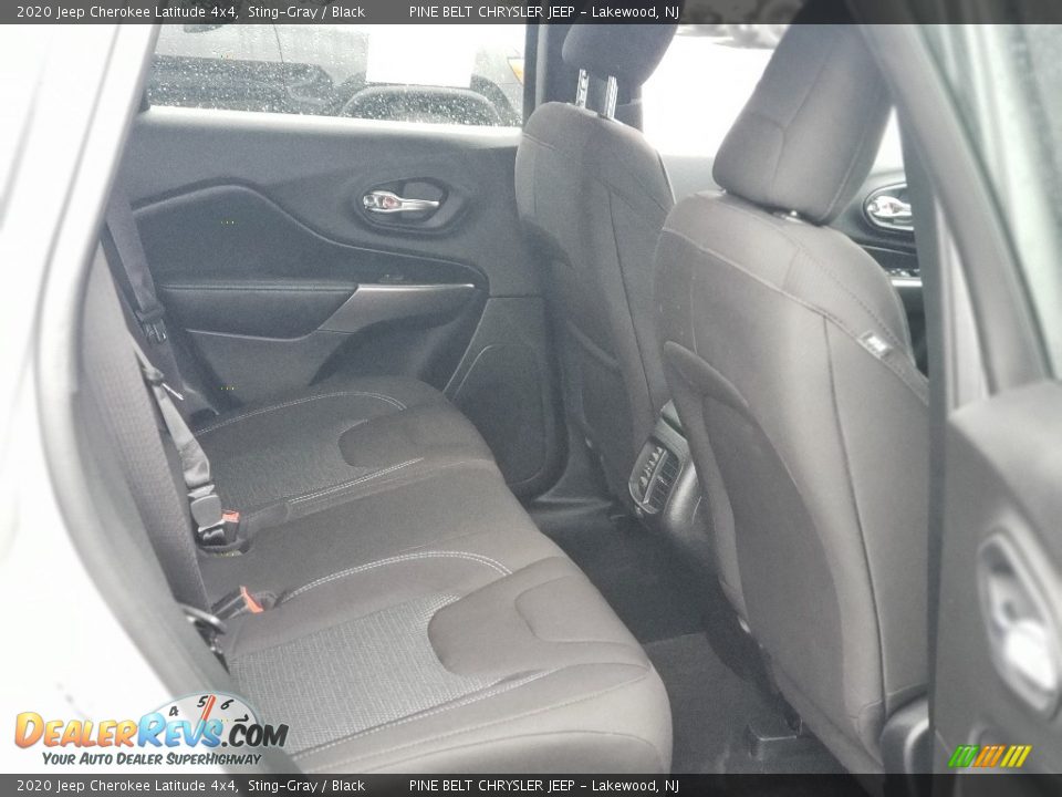 2020 Jeep Cherokee Latitude 4x4 Sting-Gray / Black Photo #26
