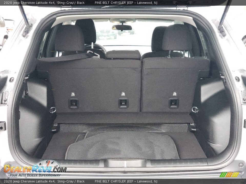 2020 Jeep Cherokee Latitude 4x4 Sting-Gray / Black Photo #29