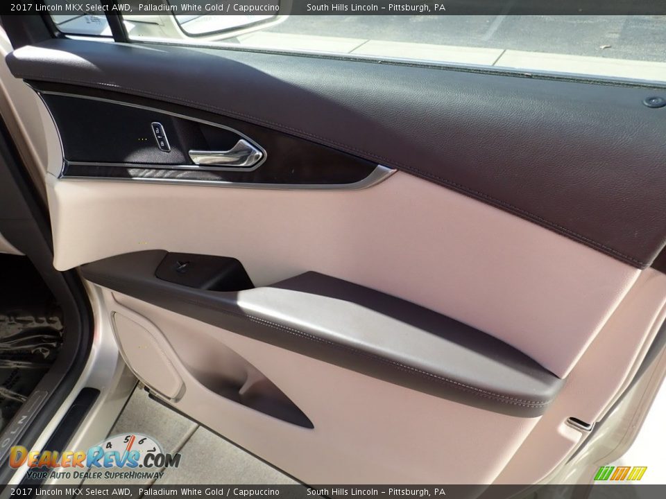 Door Panel of 2017 Lincoln MKX Select AWD Photo #13