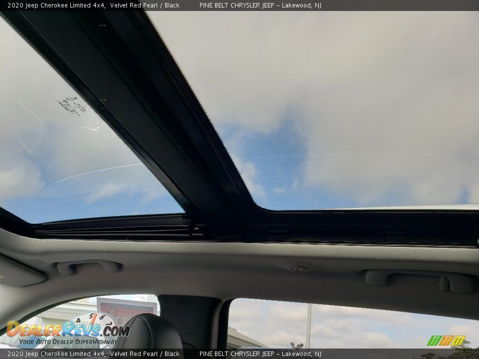 2020 Jeep Cherokee Limited 4x4 Velvet Red Pearl / Black Photo #16