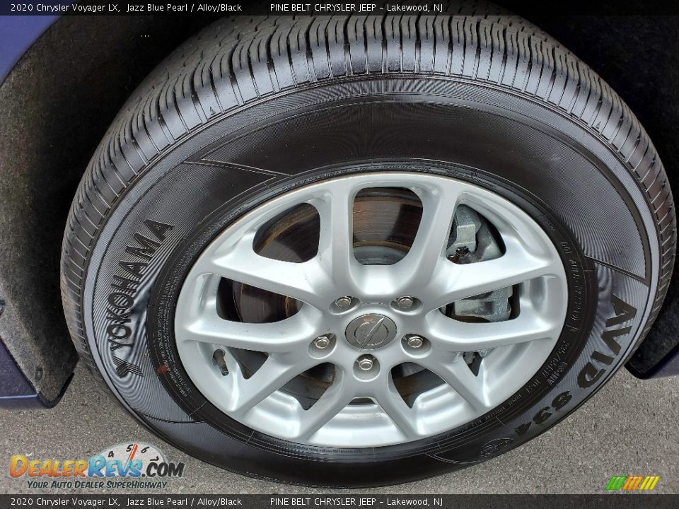 2020 Chrysler Voyager LX Wheel Photo #22