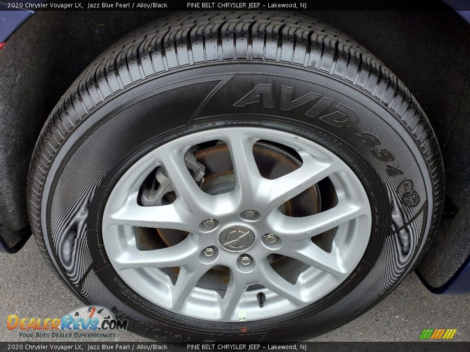 2020 Chrysler Voyager LX Wheel Photo #27