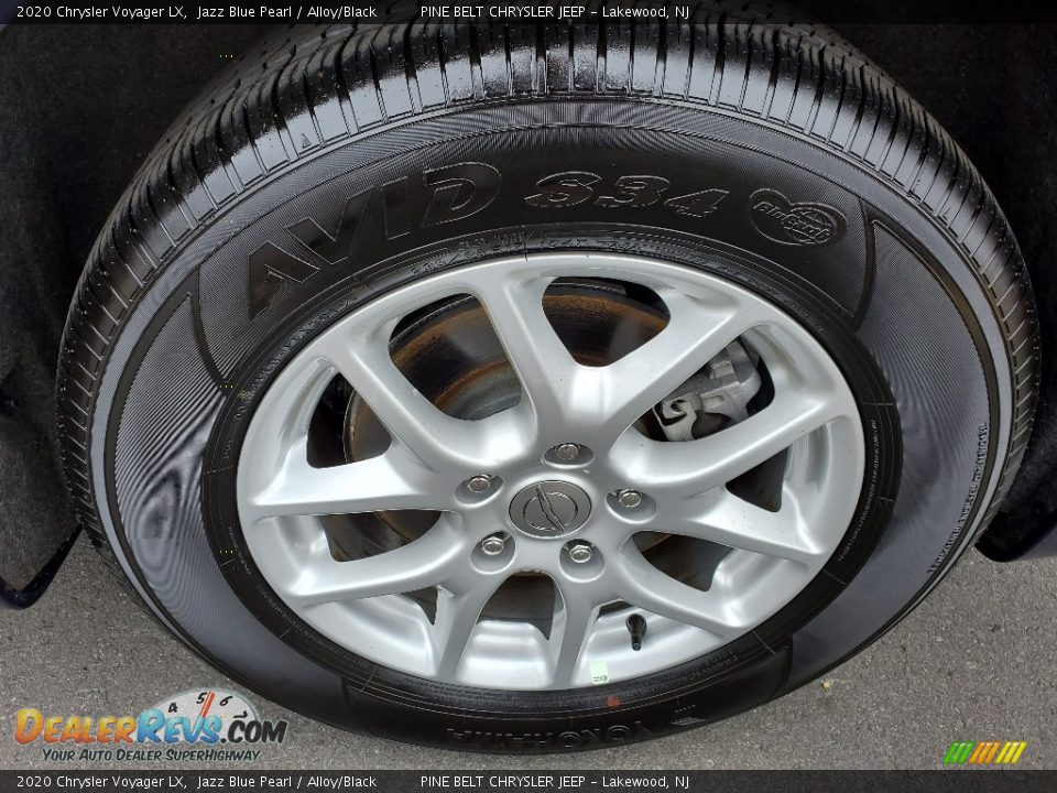 2020 Chrysler Voyager LX Wheel Photo #29