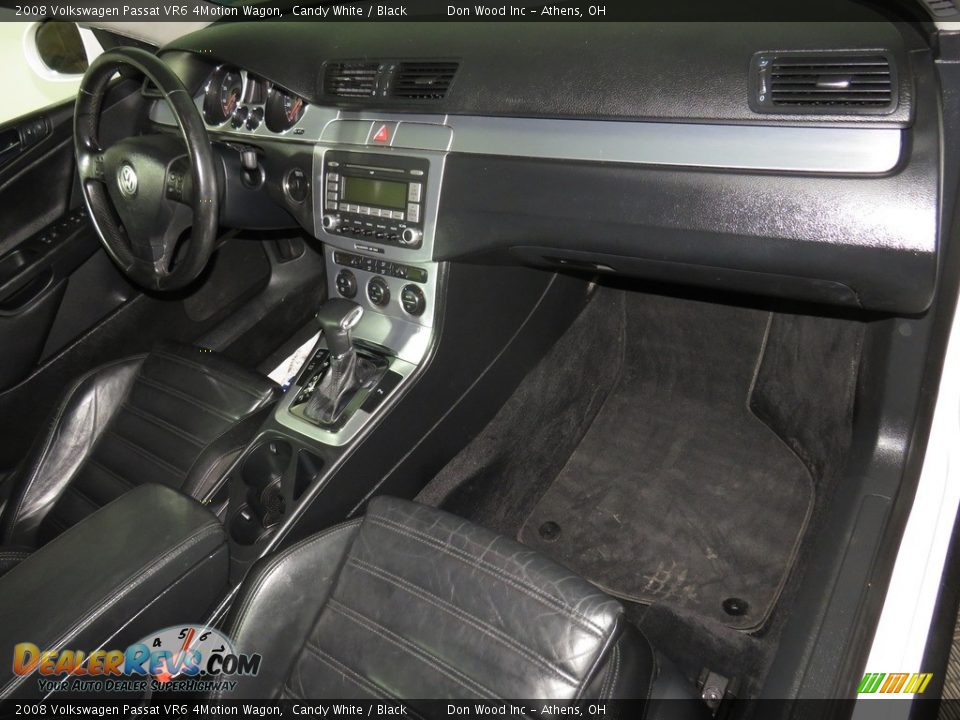 Dashboard of 2008 Volkswagen Passat VR6 4Motion Wagon Photo #27