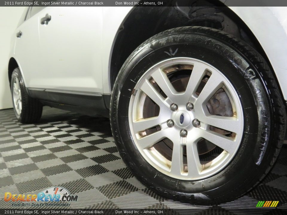 2011 Ford Edge SE Ingot Silver Metallic / Charcoal Black Photo #3