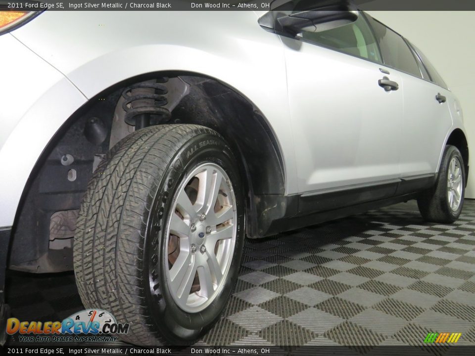 2011 Ford Edge SE Ingot Silver Metallic / Charcoal Black Photo #8