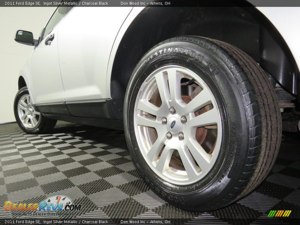 2011 Ford Edge SE Ingot Silver Metallic / Charcoal Black Photo #10