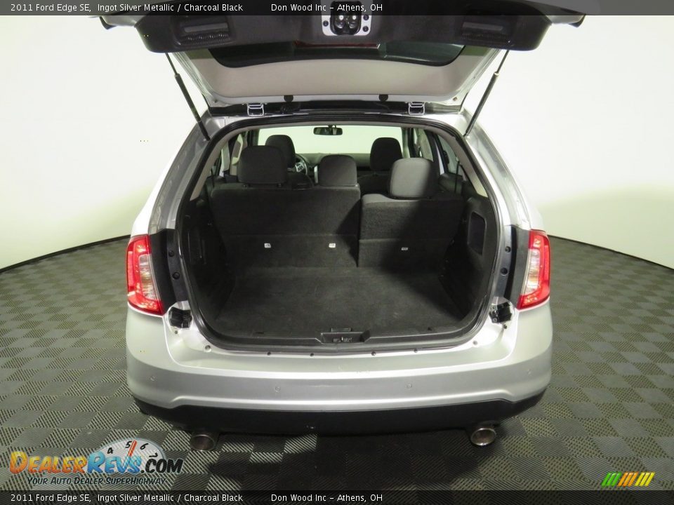 2011 Ford Edge SE Ingot Silver Metallic / Charcoal Black Photo #12