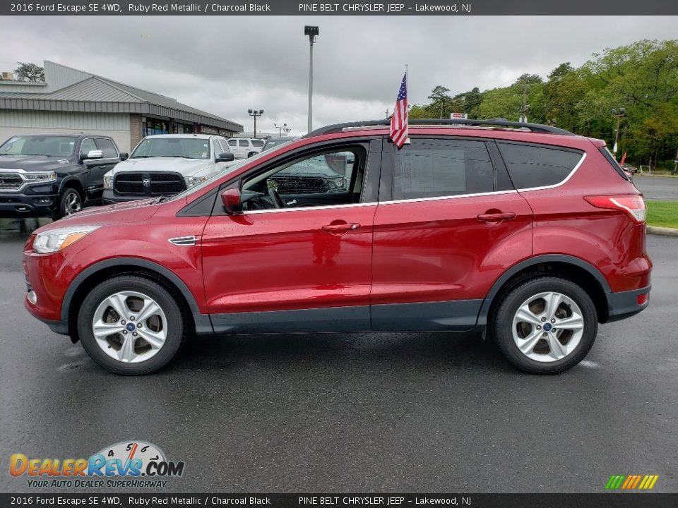 2016 Ford Escape SE 4WD Ruby Red Metallic / Charcoal Black Photo #17
