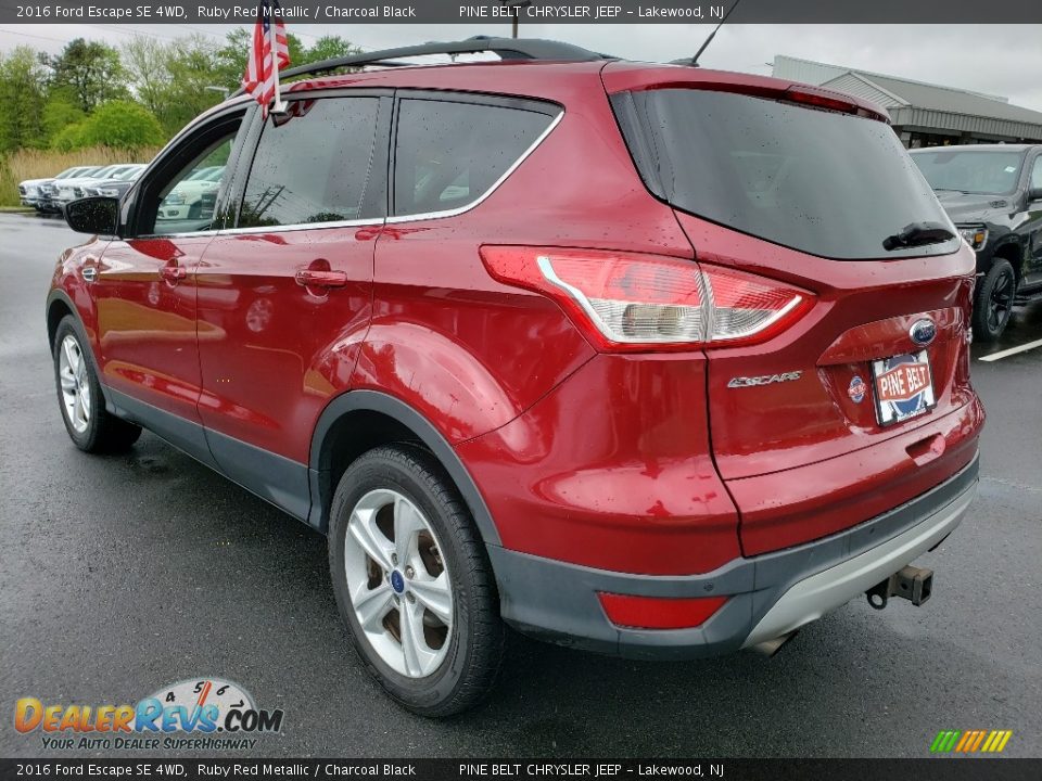 2016 Ford Escape SE 4WD Ruby Red Metallic / Charcoal Black Photo #18