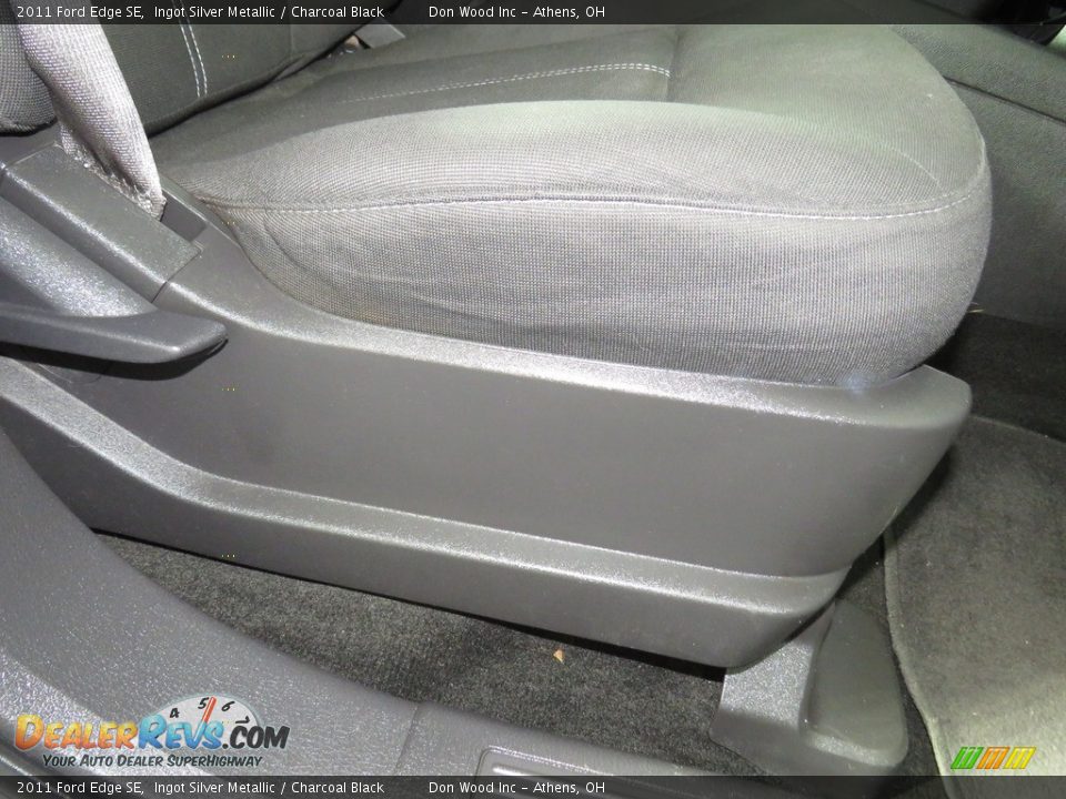 2011 Ford Edge SE Ingot Silver Metallic / Charcoal Black Photo #26