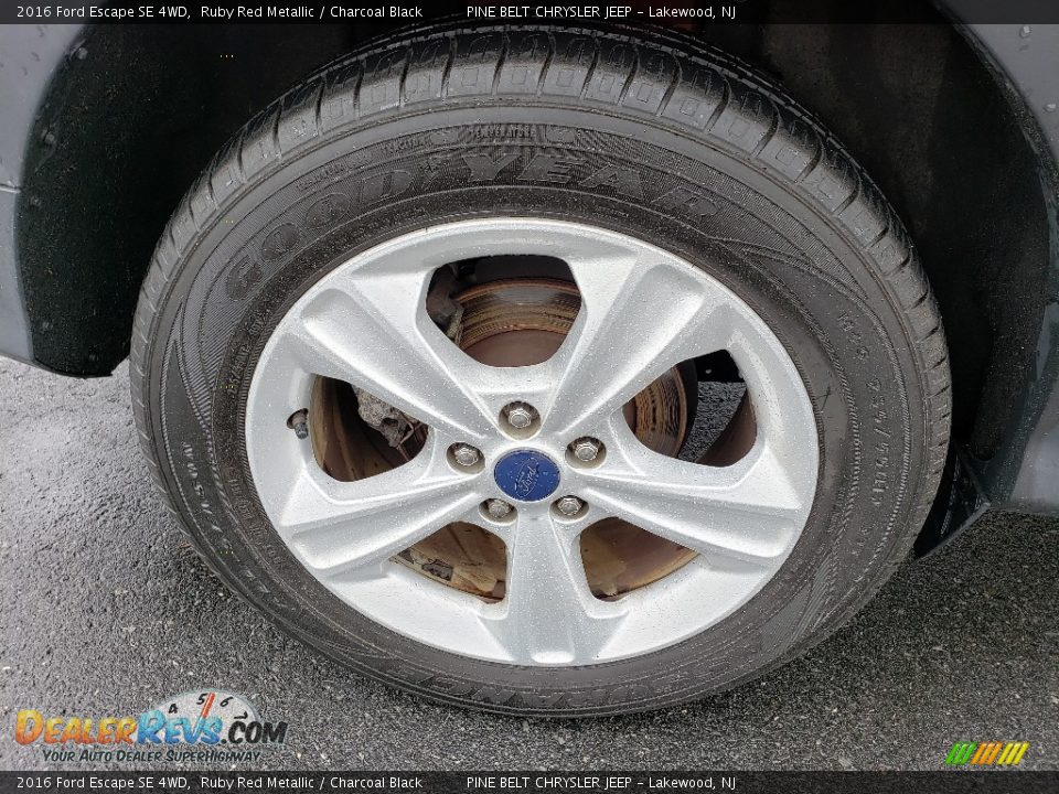 2016 Ford Escape SE 4WD Ruby Red Metallic / Charcoal Black Photo #25
