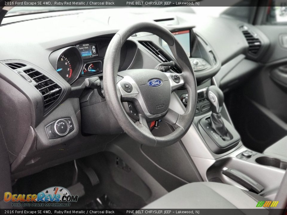 2016 Ford Escape SE 4WD Ruby Red Metallic / Charcoal Black Photo #34