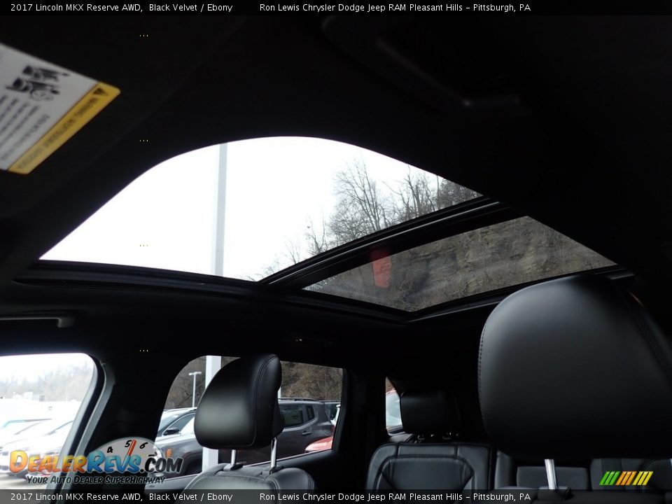 2017 Lincoln MKX Reserve AWD Black Velvet / Ebony Photo #16