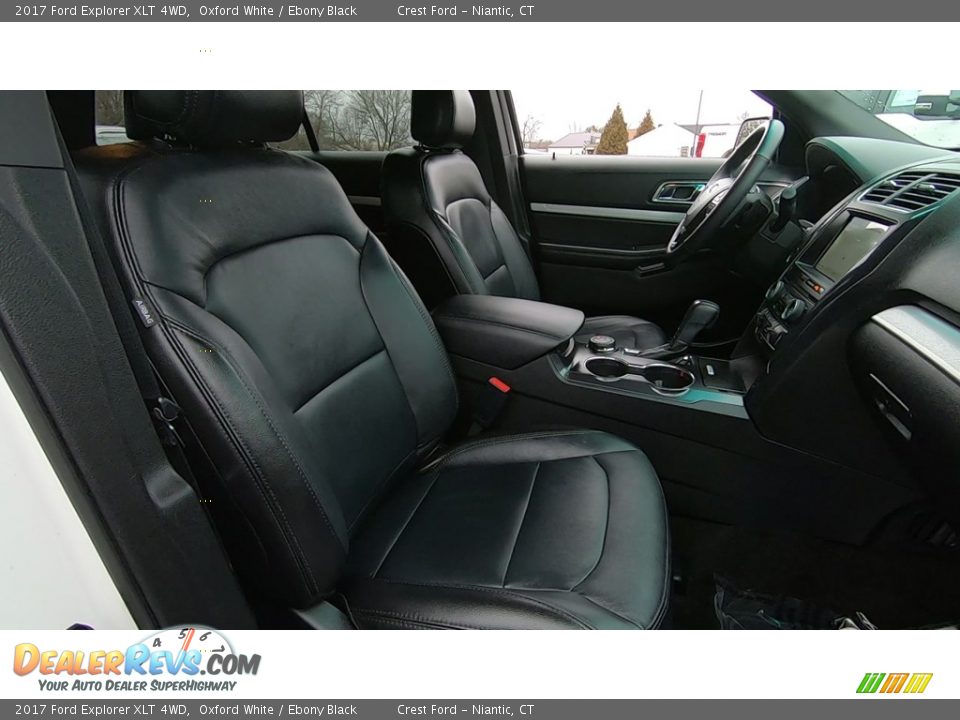 2017 Ford Explorer XLT 4WD Oxford White / Ebony Black Photo #24