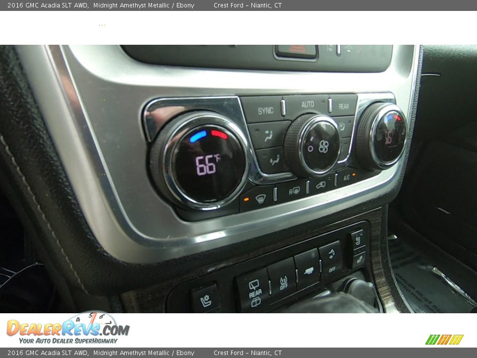 Controls of 2016 GMC Acadia SLT AWD Photo #16