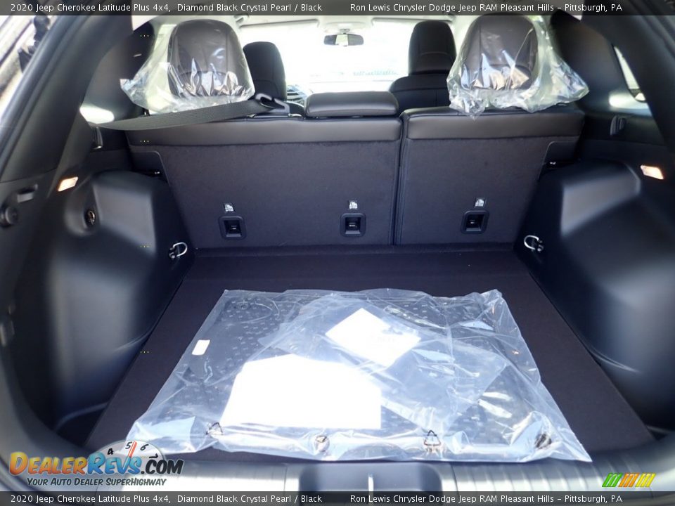 2020 Jeep Cherokee Latitude Plus 4x4 Diamond Black Crystal Pearl / Black Photo #9
