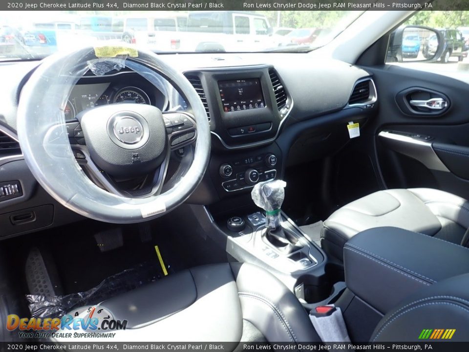 2020 Jeep Cherokee Latitude Plus 4x4 Diamond Black Crystal Pearl / Black Photo #13