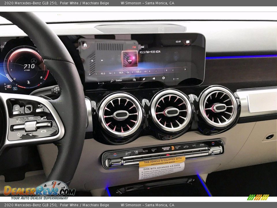 2020 Mercedes-Benz GLB 250 Polar White / Macchiato Beige Photo #6