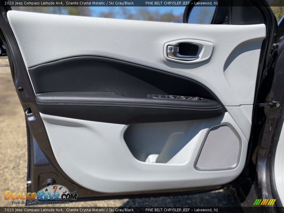2020 Jeep Compass Latitude 4x4 Granite Crystal Metallic / Ski Gray/Black Photo #8