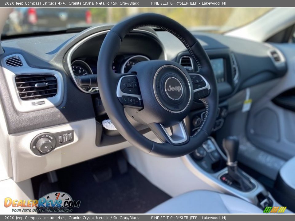 2020 Jeep Compass Latitude 4x4 Granite Crystal Metallic / Ski Gray/Black Photo #9
