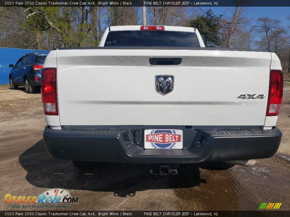 2020 Ram 1500 Classic Tradesman Crew Cab 4x4 Bright White / Black Photo #7