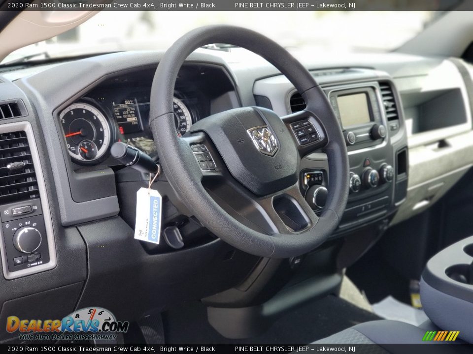 2020 Ram 1500 Classic Tradesman Crew Cab 4x4 Bright White / Black Photo #10