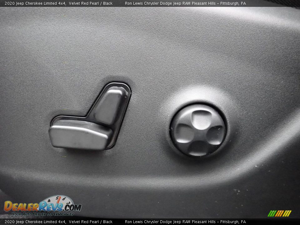 2020 Jeep Cherokee Limited 4x4 Velvet Red Pearl / Black Photo #11