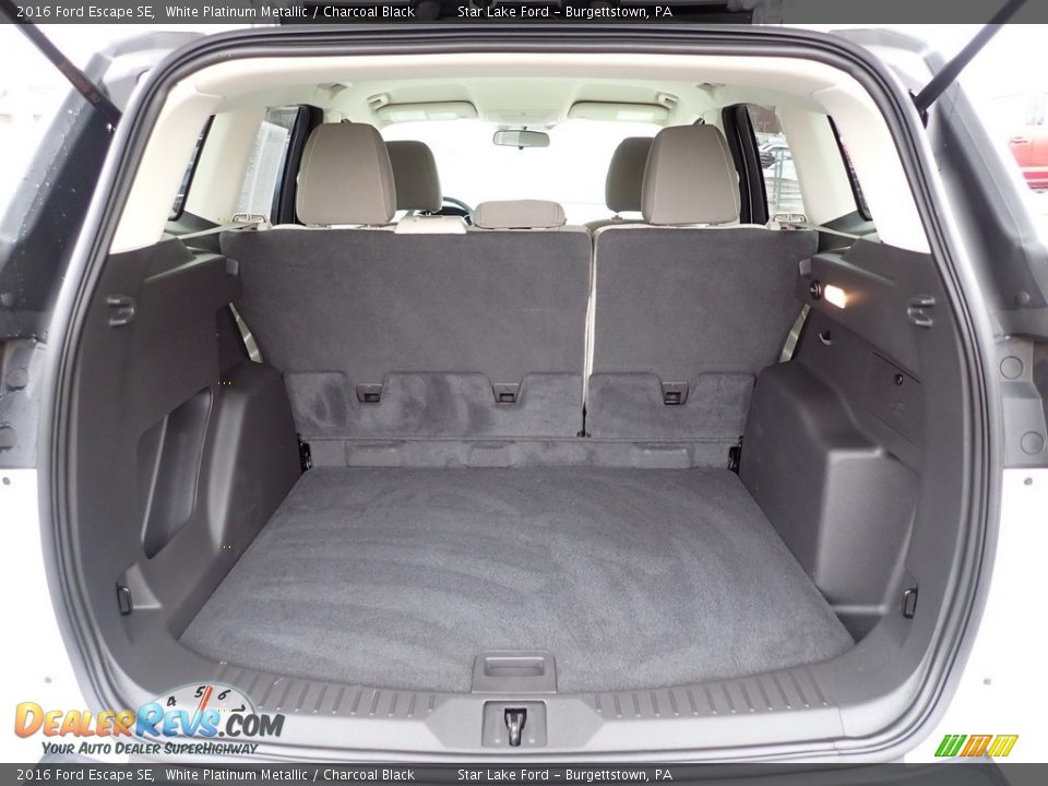 2016 Ford Escape SE White Platinum Metallic / Charcoal Black Photo #5