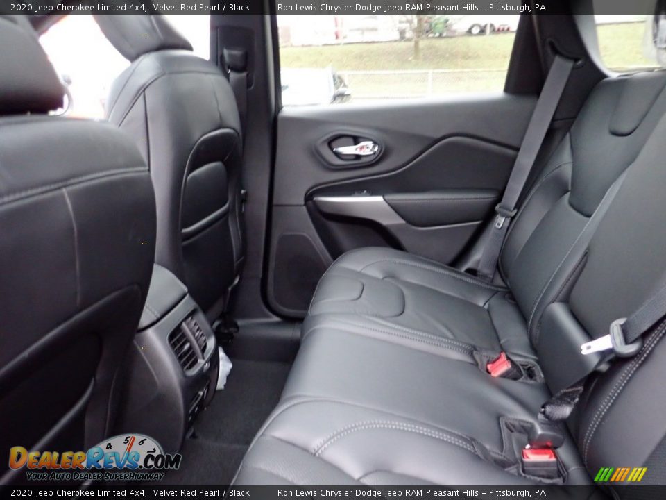 2020 Jeep Cherokee Limited 4x4 Velvet Red Pearl / Black Photo #14