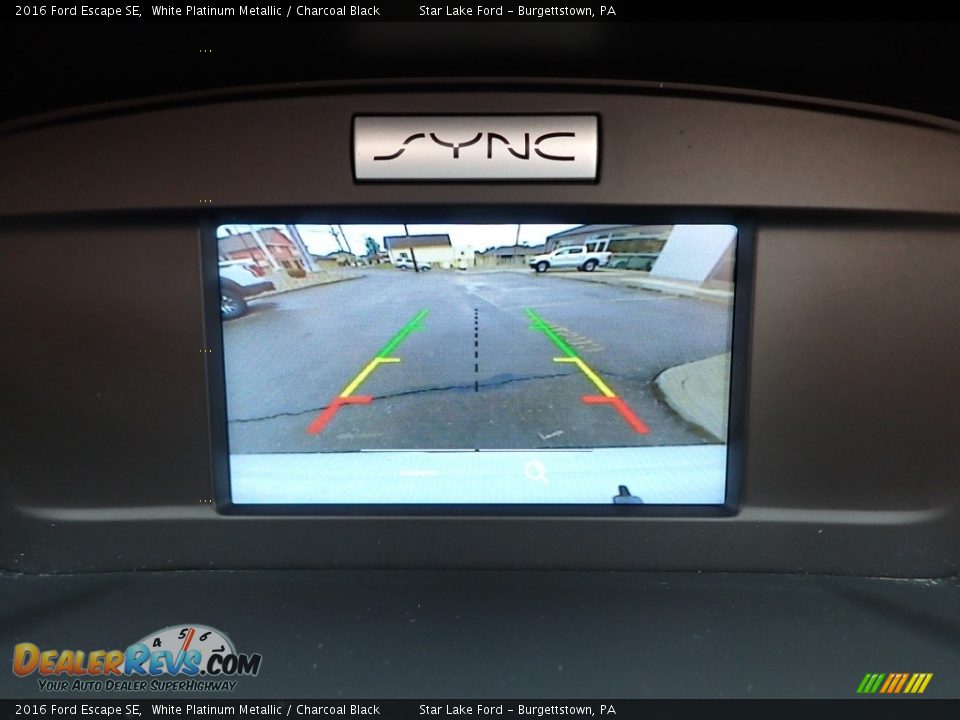 2016 Ford Escape SE White Platinum Metallic / Charcoal Black Photo #18