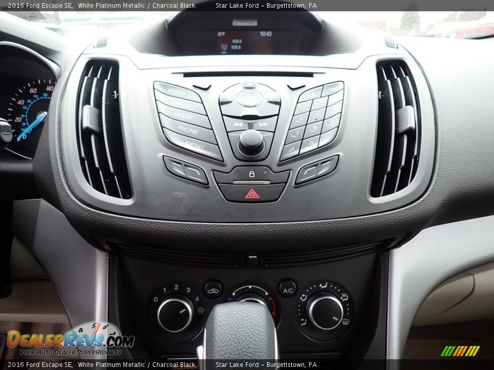 2016 Ford Escape SE White Platinum Metallic / Charcoal Black Photo #19