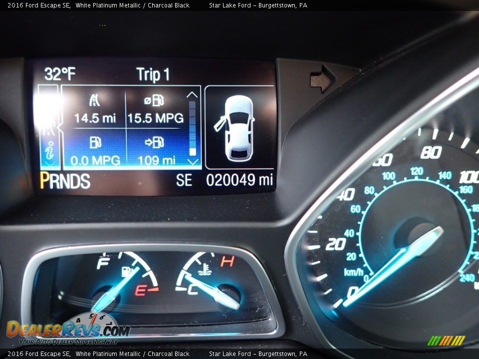 2016 Ford Escape SE White Platinum Metallic / Charcoal Black Photo #20