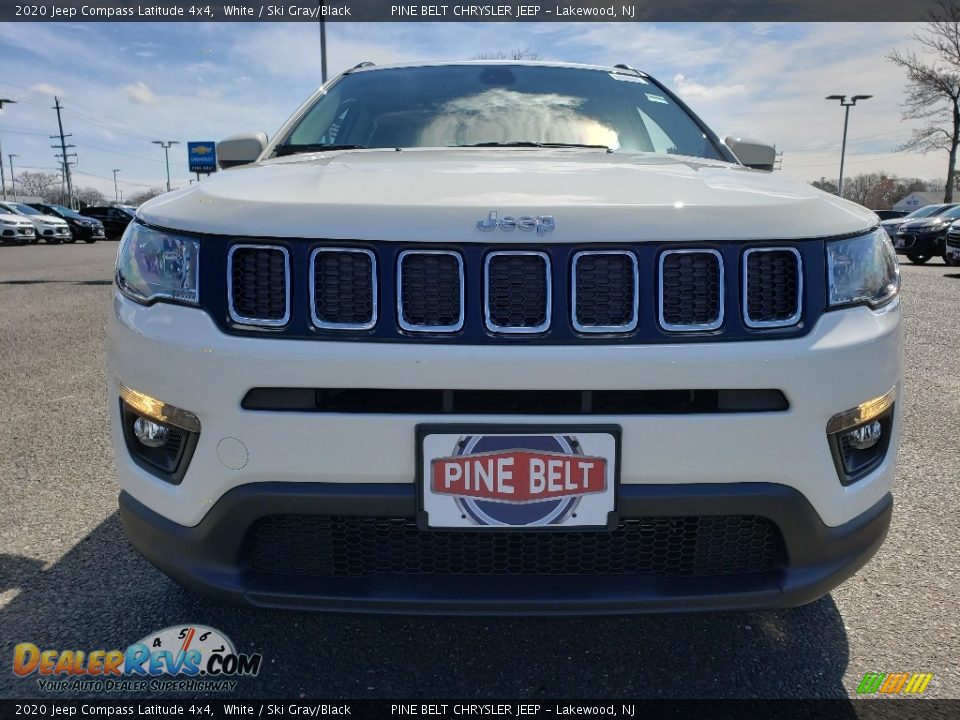 2020 Jeep Compass Latitude 4x4 White / Ski Gray/Black Photo #3