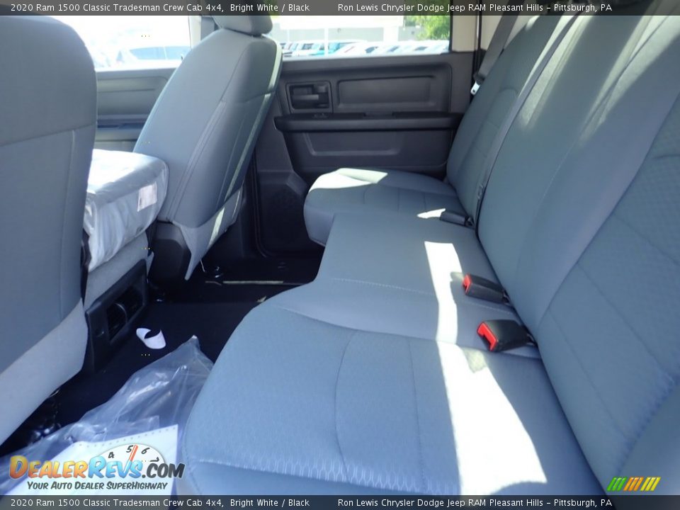 2020 Ram 1500 Classic Tradesman Crew Cab 4x4 Bright White / Black Photo #13