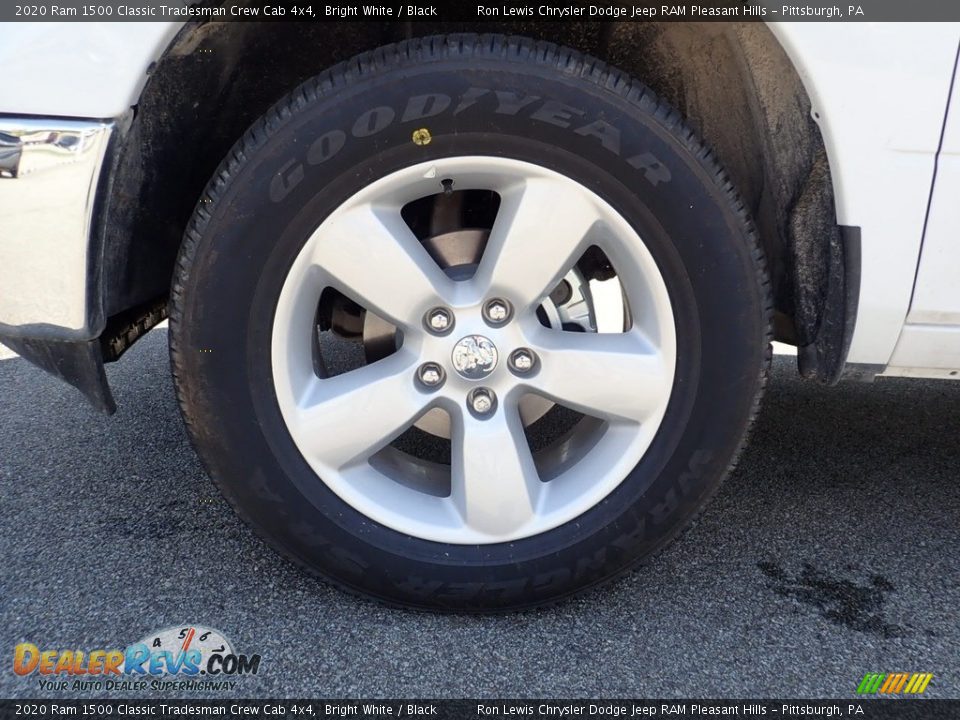 2020 Ram 1500 Classic Tradesman Crew Cab 4x4 Bright White / Black Photo #15