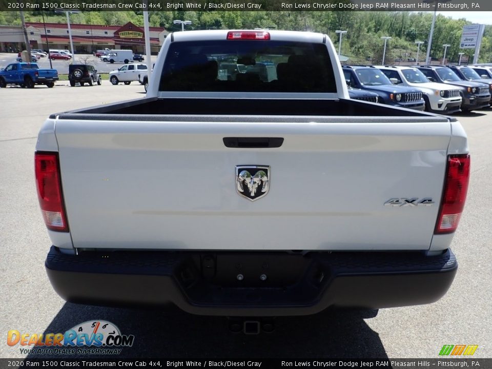 2020 Ram 1500 Classic Tradesman Crew Cab 4x4 Bright White / Black/Diesel Gray Photo #8