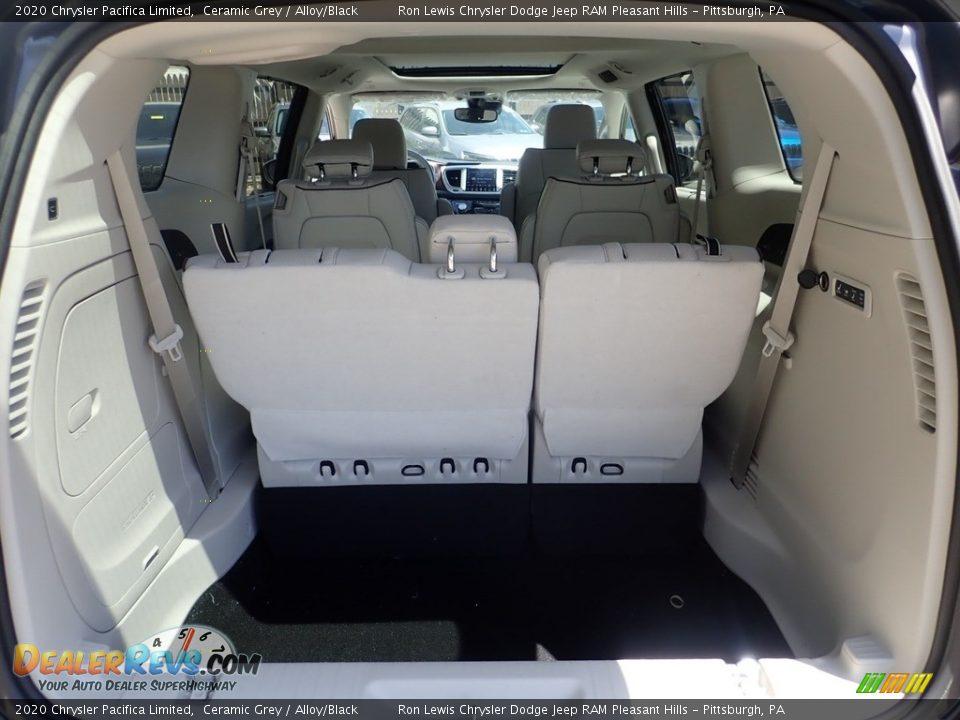 2020 Chrysler Pacifica Limited Ceramic Grey / Alloy/Black Photo #9