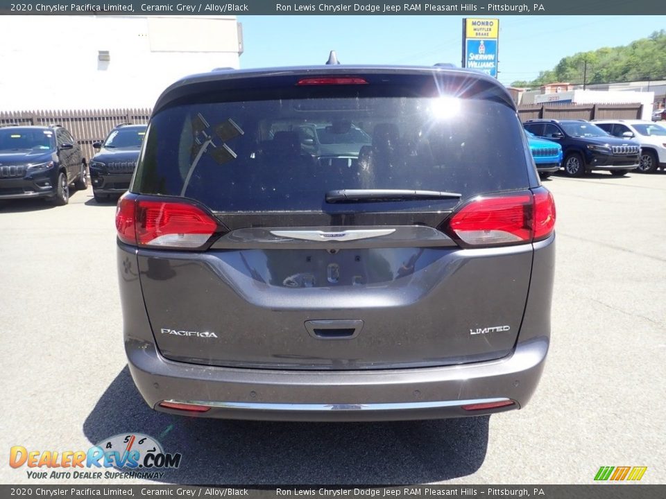 2020 Chrysler Pacifica Limited Ceramic Grey / Alloy/Black Photo #10
