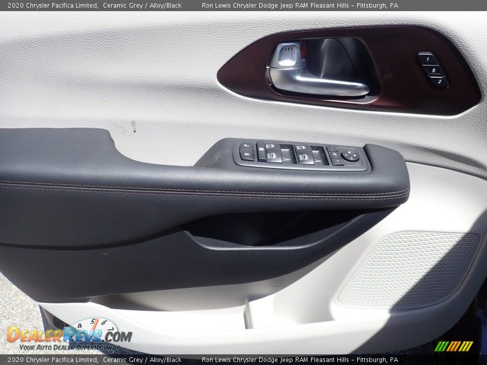 2020 Chrysler Pacifica Limited Ceramic Grey / Alloy/Black Photo #11