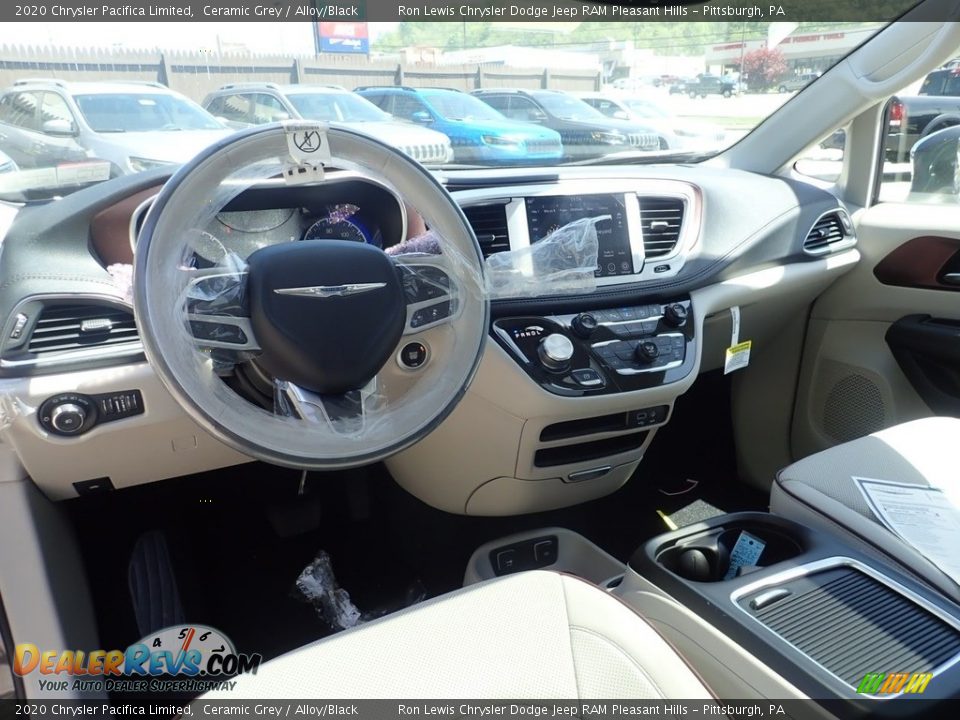 2020 Chrysler Pacifica Limited Ceramic Grey / Alloy/Black Photo #12