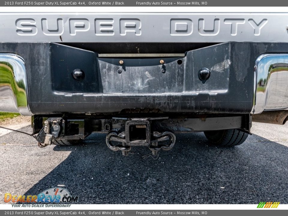2013 Ford F250 Super Duty XL SuperCab 4x4 Oxford White / Black Photo #16