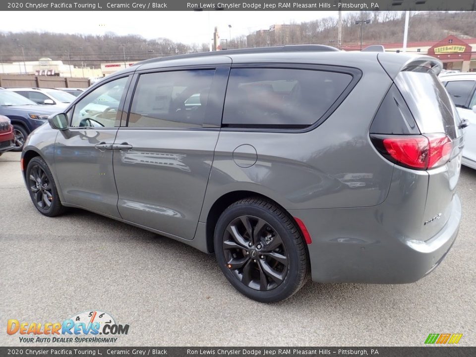 2020 Chrysler Pacifica Touring L Ceramic Grey / Black Photo #9