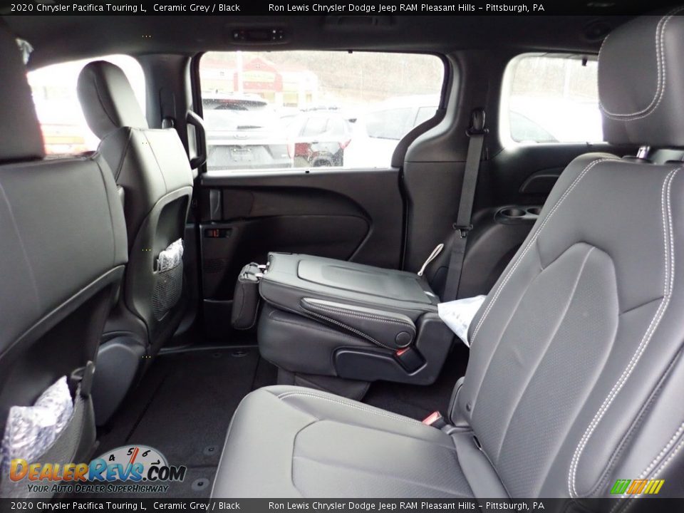 2020 Chrysler Pacifica Touring L Ceramic Grey / Black Photo #15