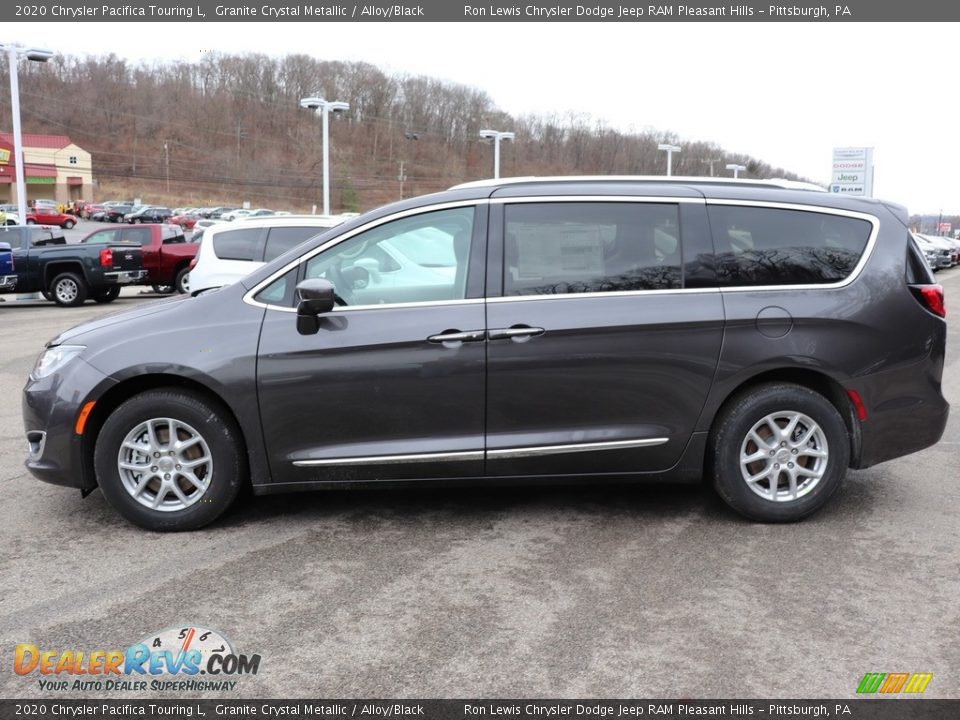2020 Chrysler Pacifica Touring L Granite Crystal Metallic / Alloy/Black Photo #2