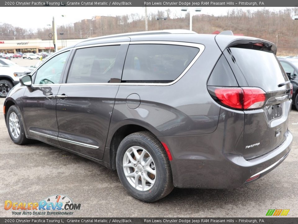 2020 Chrysler Pacifica Touring L Granite Crystal Metallic / Alloy/Black Photo #3
