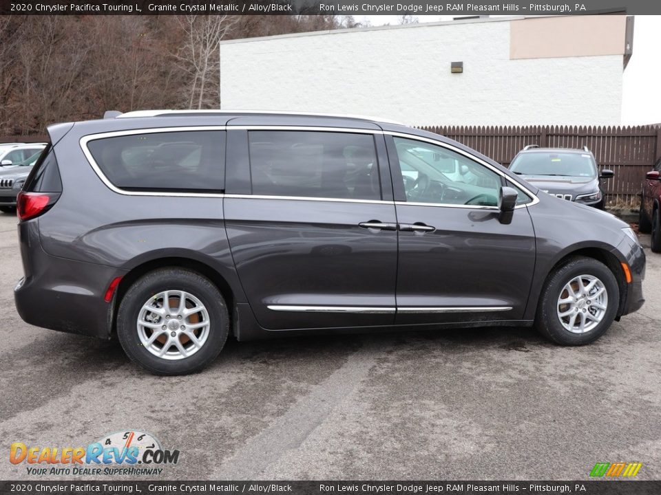2020 Chrysler Pacifica Touring L Granite Crystal Metallic / Alloy/Black Photo #7